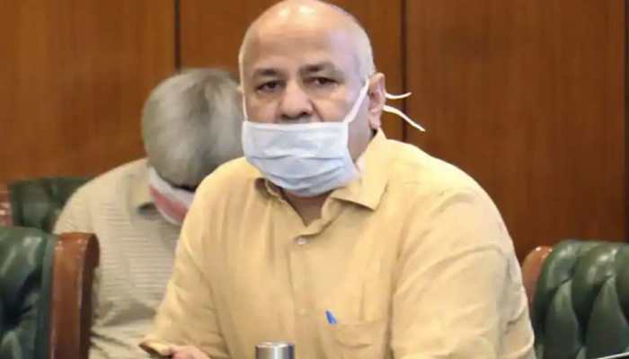 Delhi Deputy CM Manish Sisodia distributes masks in Patparganj, leads awareness campaign about social distancing