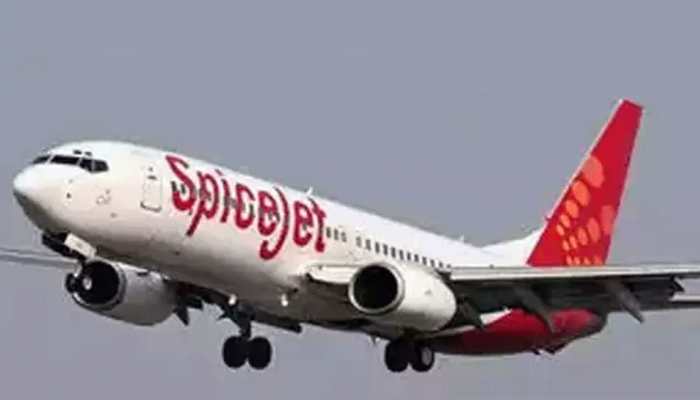 Patna-Amritsar SpiceJet flight makes emergency landing, passengers stranded for 8 hours