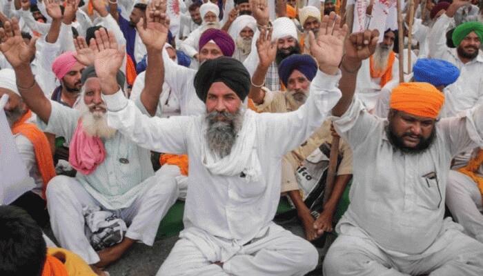 &#039;Delhi Chalo&#039; protest: Hundreds of farmers gather along Punjab-Haryana border, security deployed