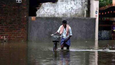 IMD predicts heavy rains in these states in next 4 days; Red and Orange alerts issued