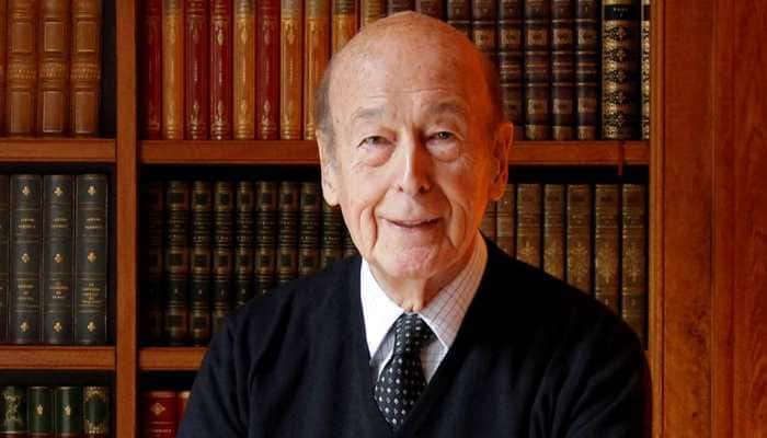 Former French President Giscard d'Estaing dies of COVID complications at 94  | World News | Zee News