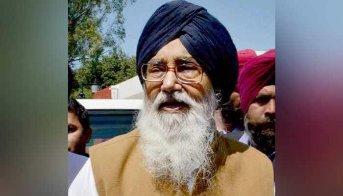 Agriculture laws: SAD stalwart Parkash Singh Badal returns Padma Vibhushan award citing &#039;betrayal of farmers&#039;