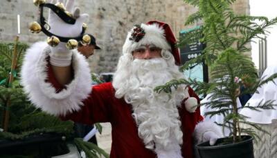 New Avatar of Santa Claus in Coronavirus Age; he follows these norms 