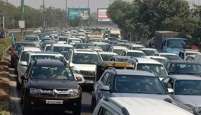 Farmers' protest Day 9: Traffic chaos continues at Delhi's borders; check routes commuters can take