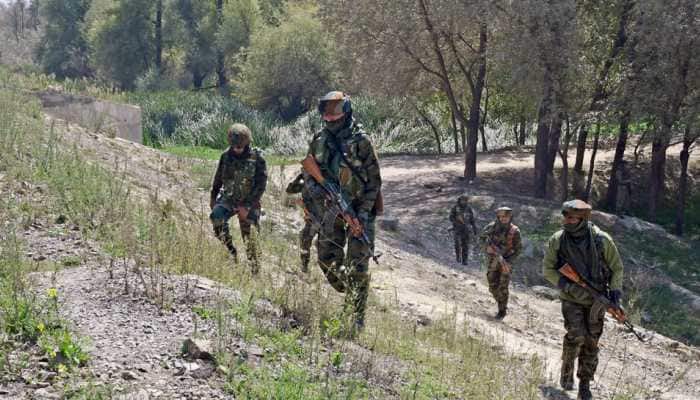 Terrorists escape after breaking security forces&#039; barrier at Shopian check post in Jammu and Kashmir; vehicle recovered