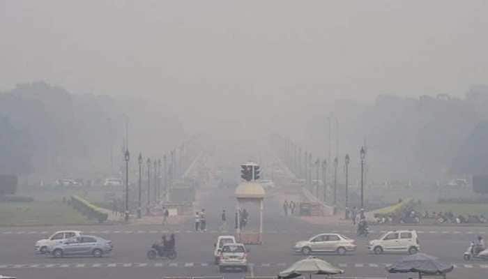 Delhi&#039;s air quality index in &#039;very poor&#039; category, PM 2.5 level at 367