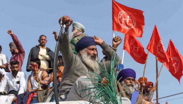 FIR lodged against farmers sitting on Singhu Border red light 