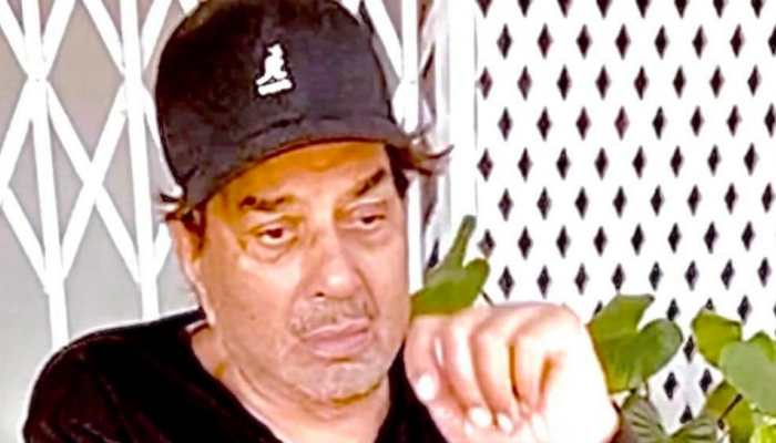  Deeply pained, govt should do something: Veteran actor Dharmendra tweets in support of protesting farmers  