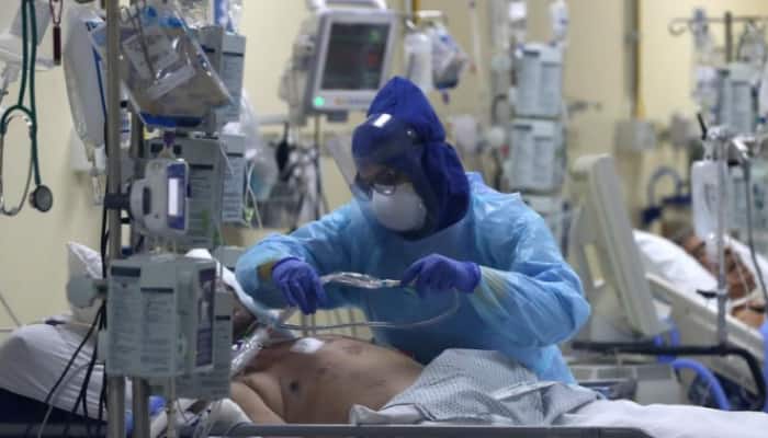 Hyderabad doctors perform rare double-lung transplant on post-COVID lung fibrosis patient