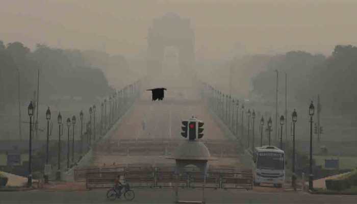 Cold wave intensifies after snowfall in J&amp;K, Uttarakhand; mercury to fall in Delhi