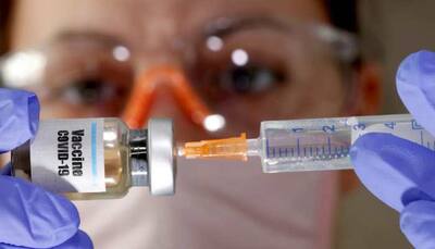COVID-19 vaccine: Moderna clears first U.S. FDA hurdle