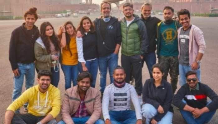 Anand L.Rai wraps up shoot for &#039;Atrangi Re&#039; in Agra with picture on social media - Take a look