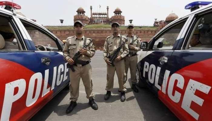 1,300 challans issued across national capital on New Year's Eve: Delhi Police