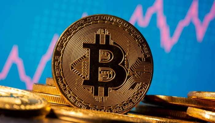 Cryptocurrency Bitcoin rallies above $30000 for first time