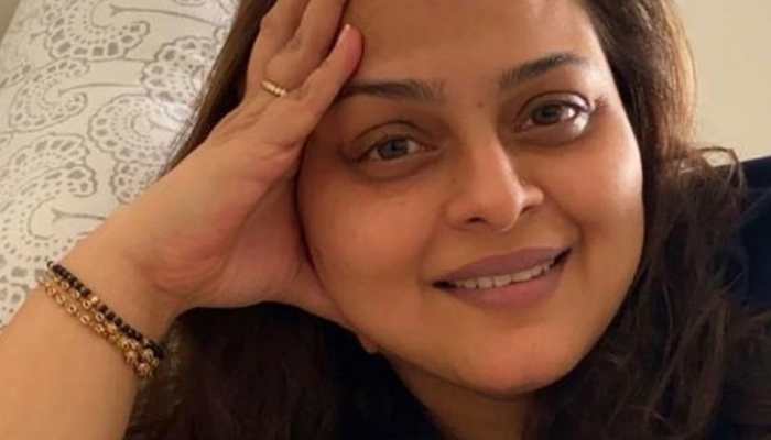 Shilpa Shirodkar becomes first Bollywood actress to get COVID-19 vaccine, shares pic