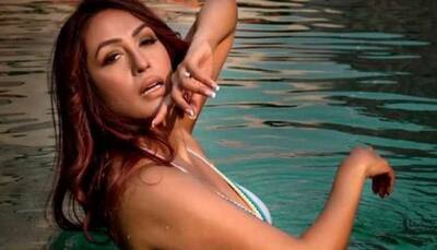  Kashmera Shah’s sultry bikini look in a pool sets the internet on fire