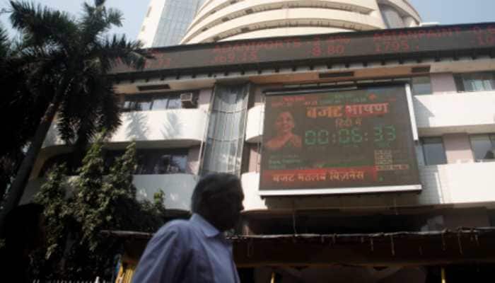 Sensex slips over 100 points in early trade; Nifty tests 14,450 Sensex slips over 100 points in early trade; Nifty tests 14,450