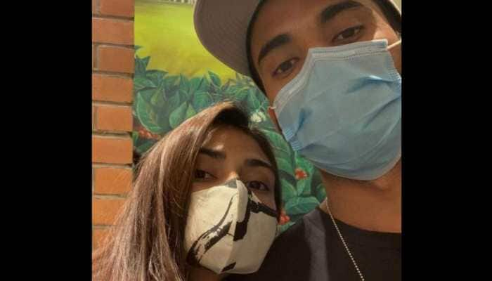 Viral: Athiya Shetty shares unseen selfie with beau KL Rahul, see pic