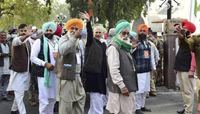 Protesting farmer unions reject govt's proposal to put three agri laws on hold for 18 months, says SKM