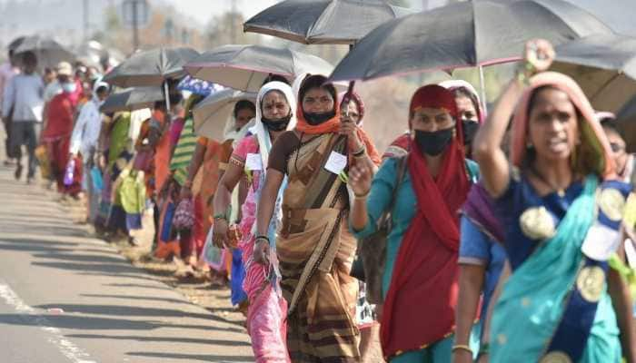 Maharashtra: Thousands of farmers leave for Mumbai to participate in rally against new farm laws