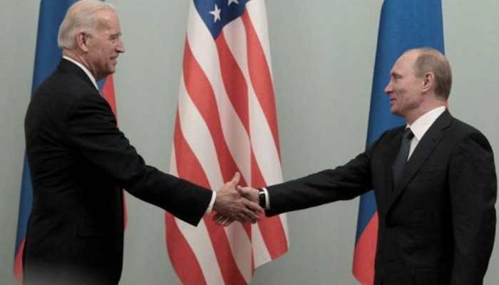 Kremlin accuses US of meddling in affairs, but says President Vladimir Putin ready to talk if new govt shows signs