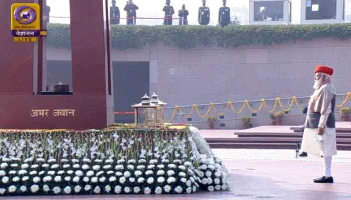 Prime Minister Narendra Modi pays tributes at the Amar Jawan Jyoti on 72nd Republic Day in New Delhi. (Photo: Screengrab)