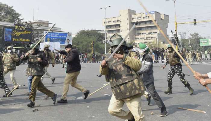 PIL filed in SC seeking judicial probe into violence during farmers' tractor rally in Delhi