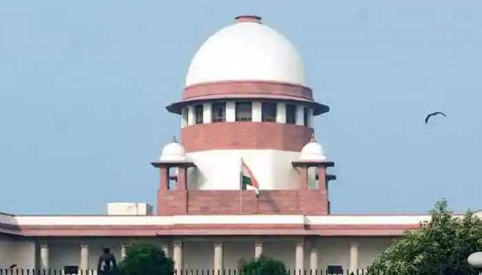 Skin to Skin contact: SC stays Bombay HC order acquitting man under POCSO