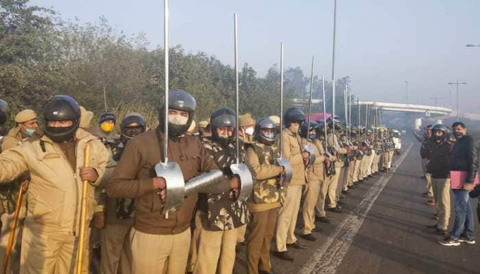 Deadly weapon: Delhi Police will fight sword-bearing farmers with this Special &#039;Steel Lathi&#039;