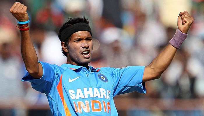 Ashoke Dinda retires from all forms of cricket, thanks Sourav Ganguly for handing him first-class debut 
