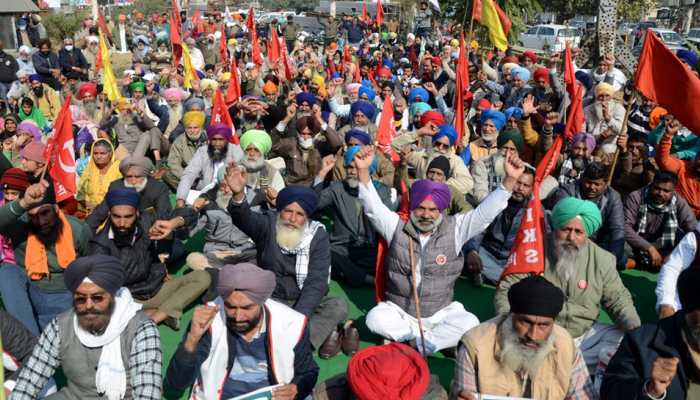 Farmers' protest: Mobile internet curbs brought down to THESE two Haryana districts; check details