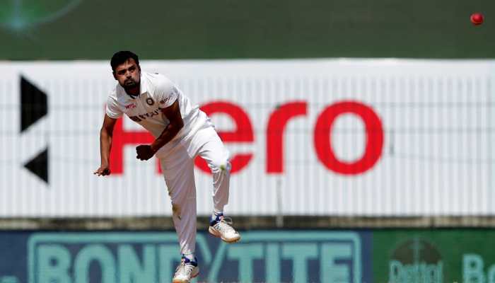 India vs England: Miffed Virat Kohli not pleased with quality of SG Test balls 