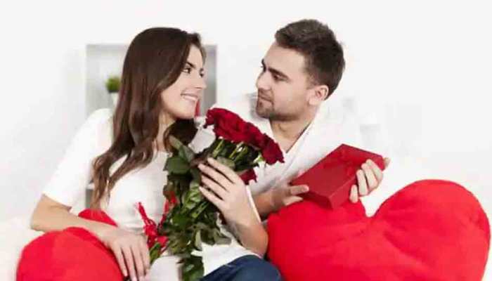 Valentine's Day 2021: Singles flood Twitter with memes, here are the funniest posts, jokes