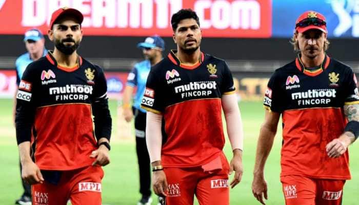 Royal Challengers Bangalore captain Virat Kohli (left) seen with Umesh Yadav (centre) and Dale Steyn in IPL 2020. (Photo: BCCI/IPL)