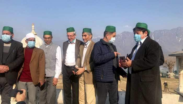 Foreign envoys begin 2-day visit to Jammu and Kashmir to assess situation