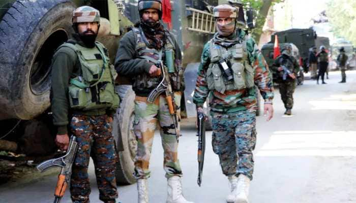 J&amp;K: Terrorists open fire on police in Srinagar, two killed