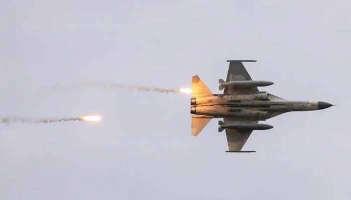 Taiwan scrambles air force in response to Chinese fighter aircrafts' drill in South China Sea