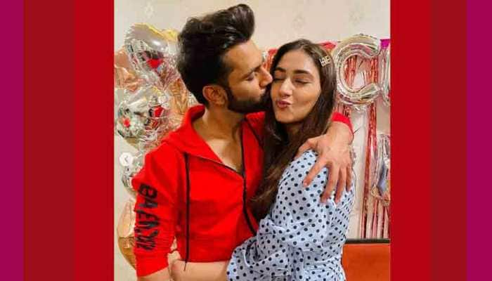 Rahul Vaidya joins viral &#039;Pawri&#039; trend, celebrates return from Bigg Boss with ladylove Disha Parmar