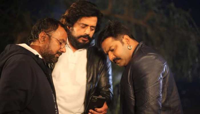 Bhojpuri power stars Pawan Singh and Ravi Kishan to share screen space in mega-budget &#039;Mera Bharat Mahan&#039;