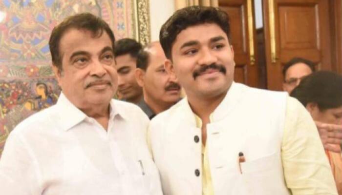 Shrayam Bhargava's recent meet with ace politician Nitin Gadkari has been attracting a lot of attention
