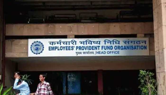 Bad news for 6 crore PF subscribers, interest rate reduction likely for FY 2021