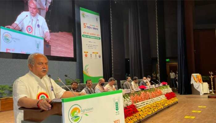 Government ready to amend farm laws, opposition playing politics: Narendra Singh Tomar