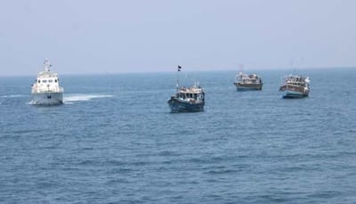 Indian Coast Guard thwarts smuggling of narcotics worth Rs. 2100 cr by Lankan