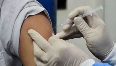 Vaccination centres in Maharashtra get permission to work 24x7
