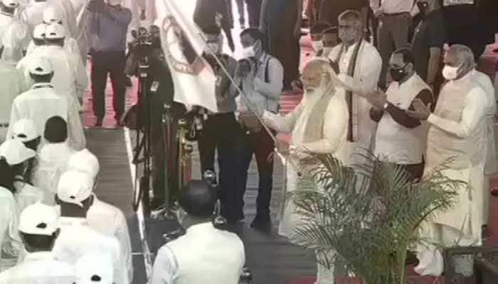 PM Narendra Modi launches ‘Amrit Mahotsav’, flags off Dandi March, says ‘India won&#039;t forget its freedom fighters’