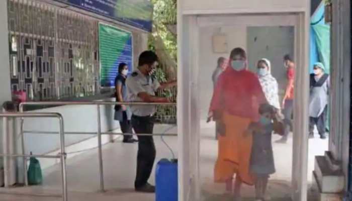 BMC makes negative COVID-19 test mandatory to enter shopping malls in Mumbai from THIS date