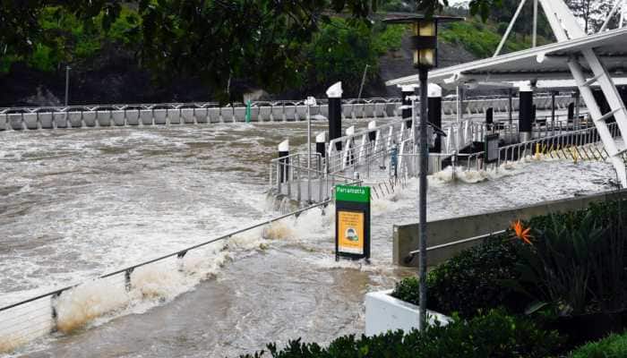 Heavy rains continue to batter Australia's east coast, flooding risk and evacuation warnings placed in NSW Heavy rains continue to batter Australia's east coast, flooding risk and evacuation warnings placed in NSW