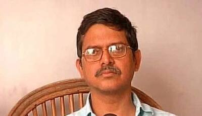 IPS officer Amitabh Thakur found "not suitable" to continue, retired prematurely