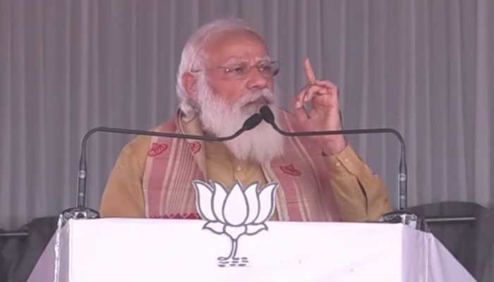 Not &#039;Mahajot&#039;, it&#039;s &#039;Mahajhoot&#039;: PM Narendra Modi on Congress joining hands with AIUDF