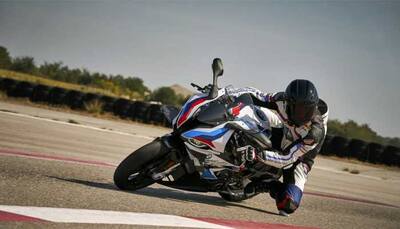 BMW M 1000 RR launched in India, sprints from 0-100 Km in 3.1 seconds